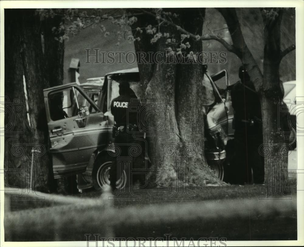 1994 Press Photo James Oswald investigation, Wisconsin - mjc01872 - Historic Images
