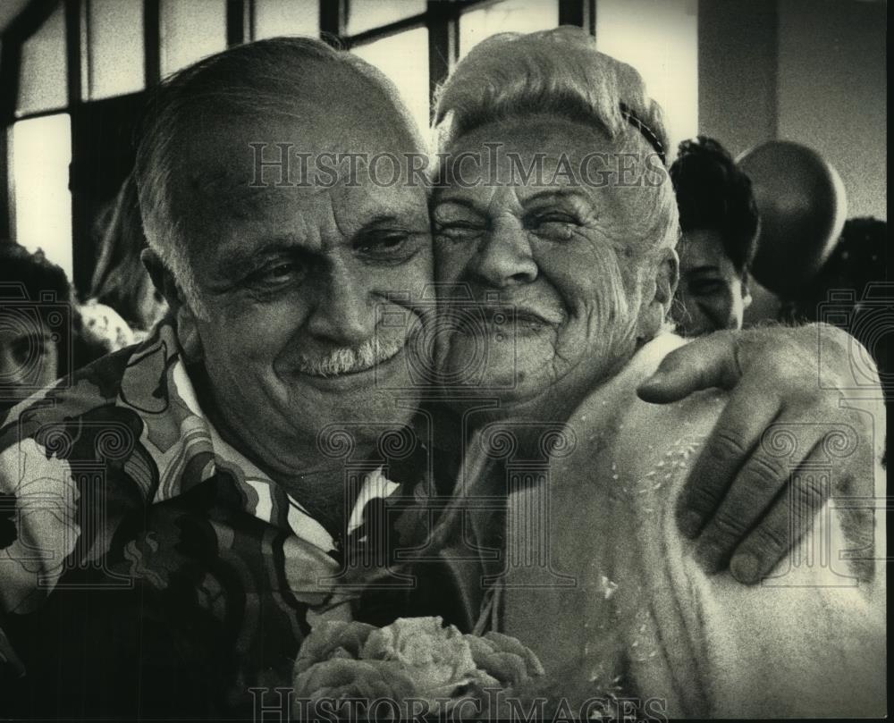 1991 Press Photo Paul Smith and Marion Skubick reunite after 67 years - Historic Images