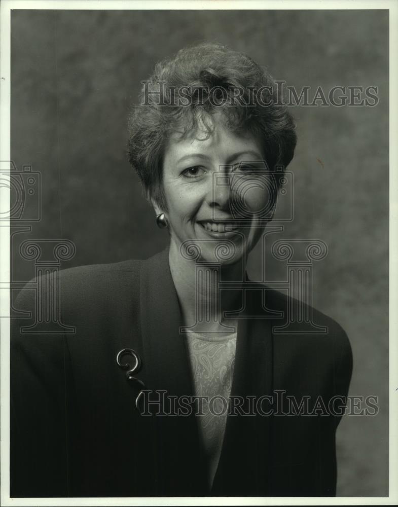 1993 Press Photo Joan Squires, Executive Director, Milwaukee Symphony Orchestra - Historic Images