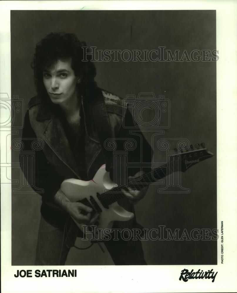 1988 Press Photo Joe Satriani, United States Guitarist - mjc02285 - Historic Images