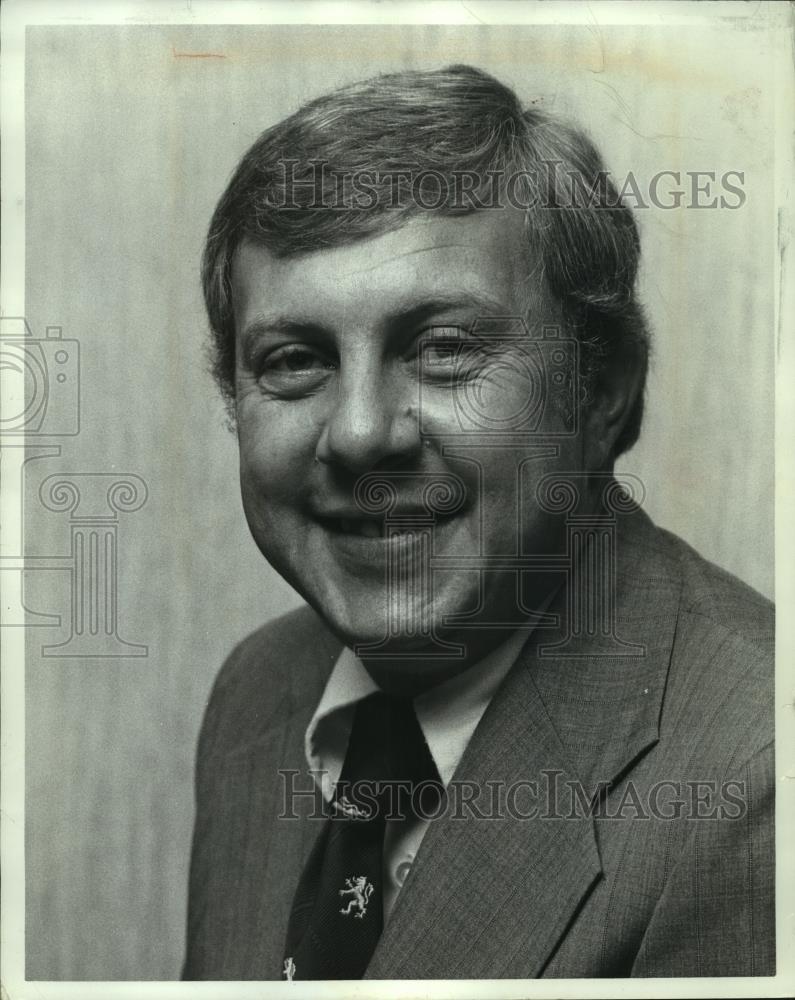 1980 Press Photo Frank Horton at Southern Illinois University at Carbondale - Historic Images