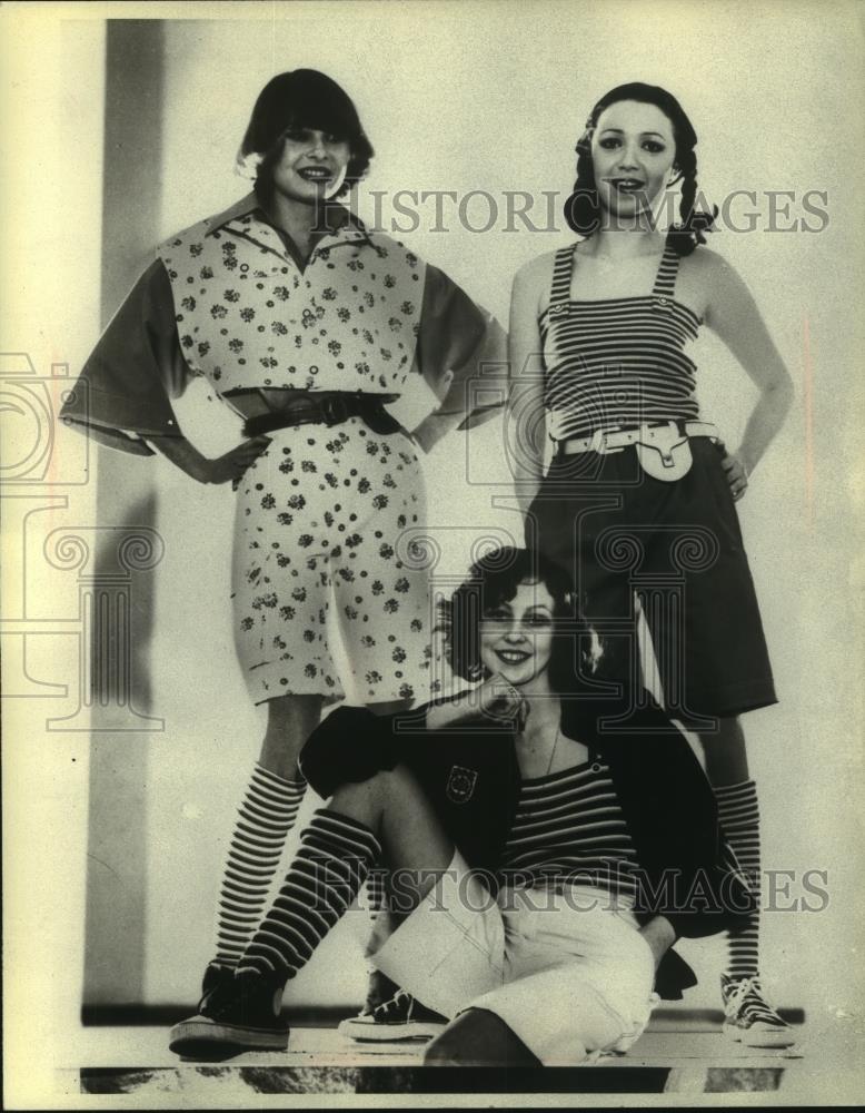 1978 Press Photo Women Wearing Designer-Made Clothing in Leningrad - mjc02694 - Historic Images