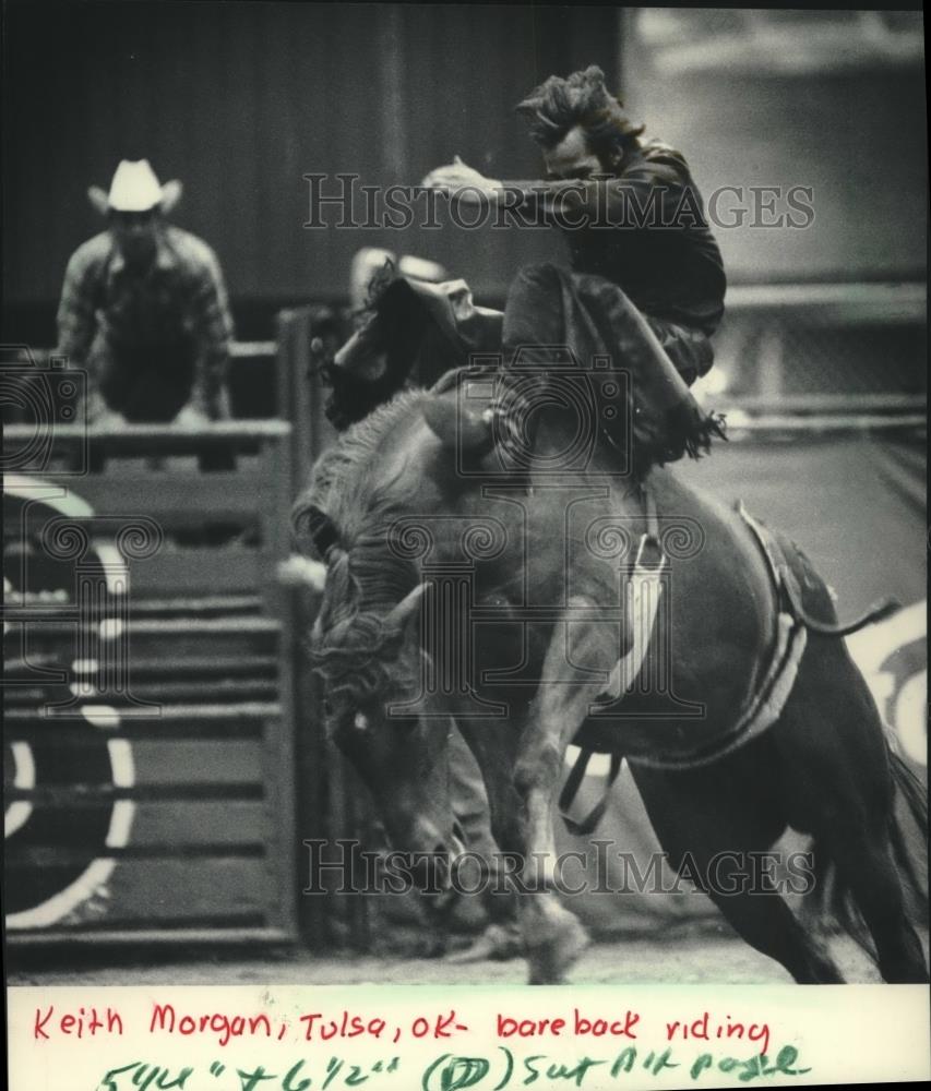 1983 Press Photo Keith Morgan, bareback riding contest, Wonago Rodeo, Milwaukee - Historic Images