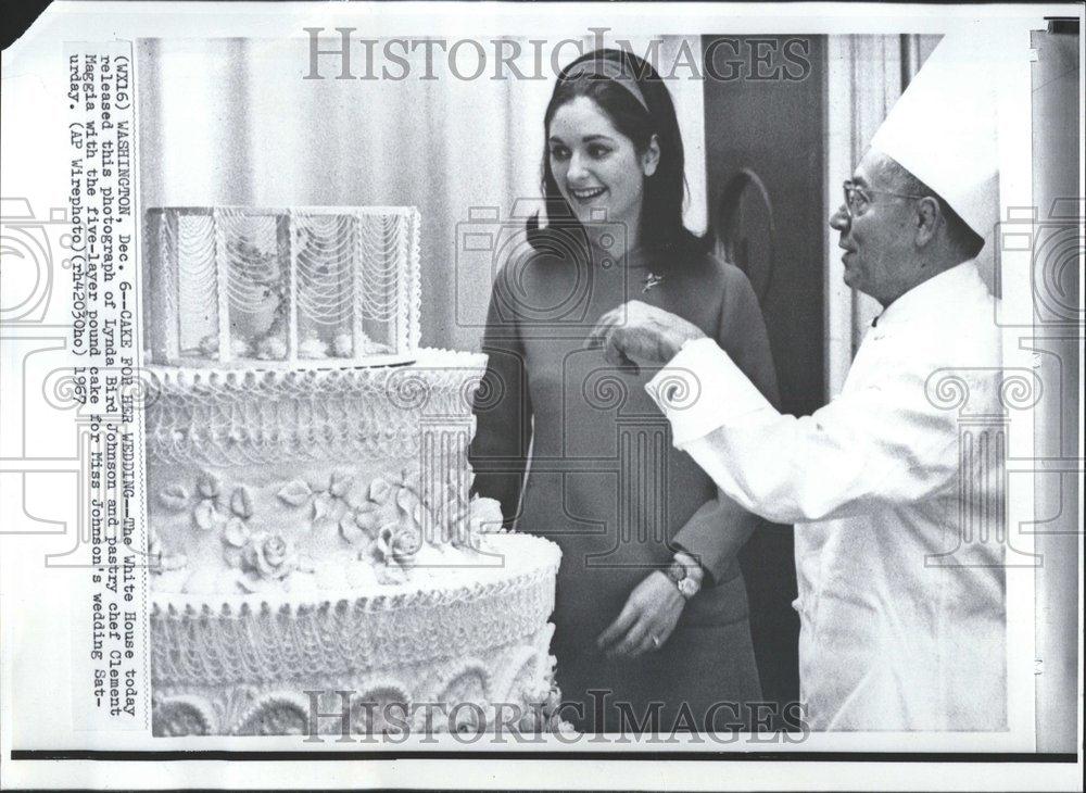 1967 Press Photo Wedding Lynda Bird Johnson Cake - RRV58899 - Historic Images