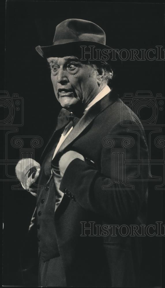 1987 Press Photo Red Skelton, Comedian, performing, Wisconsin - mjc03031 - Historic Images