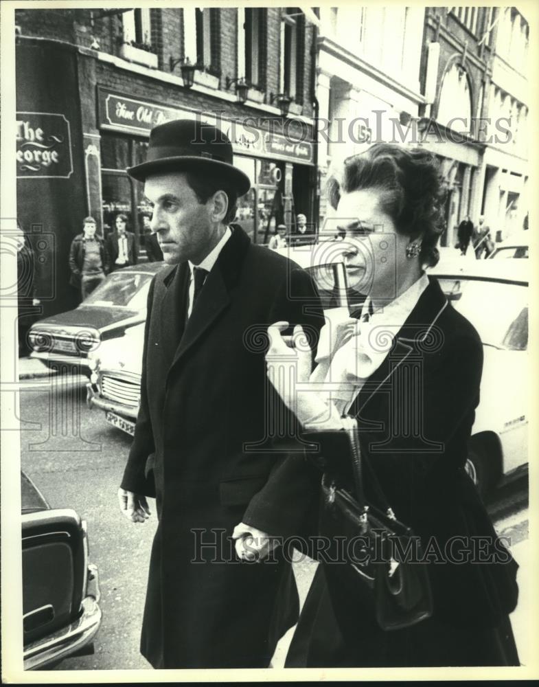 1979 Press Photo Jeremy Thorpe and wife, Marion at the Old Bailey to go on trial - Historic Images