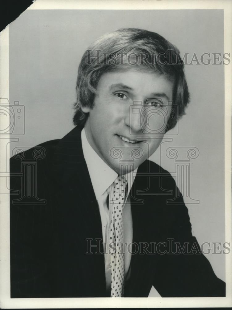 1981 Press Photo Fran Tarkenton co-hosts ABC's "That's Incredible!" for season 2 - Historic Images