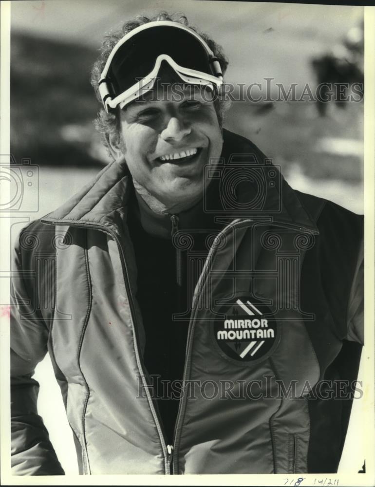 1979 Press Photo Wayne Rogers, shown in new miniseries for television. - Historic Images