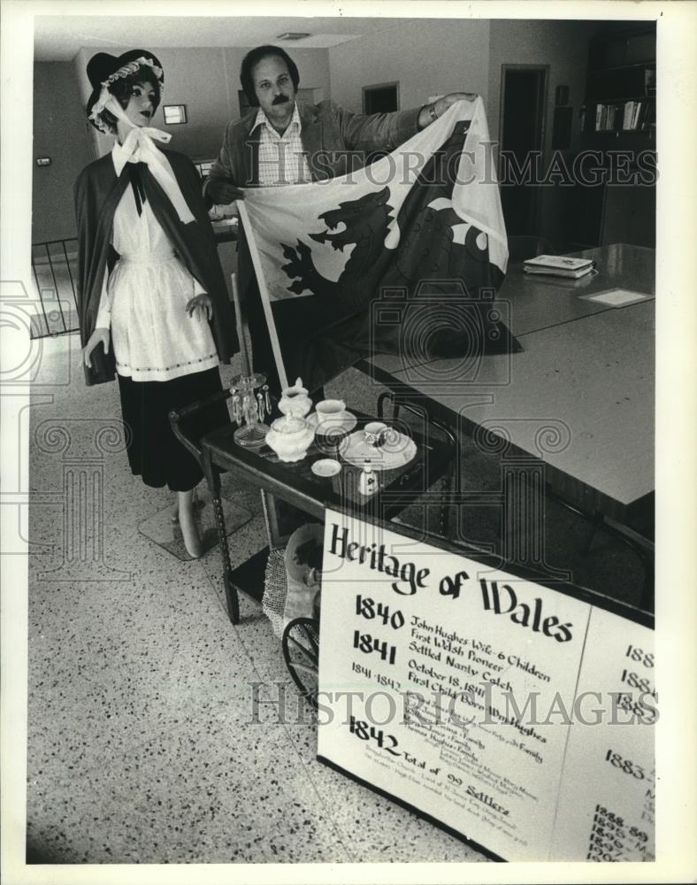 Press Photo Bob Sment, Co-Chairman of Wales&#39; centennial celebration - mjc04850 - Historic Images