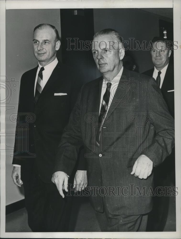 1985 Press Photo William Stratton At His Tax Evasion Trail In Chicago - Historic Images