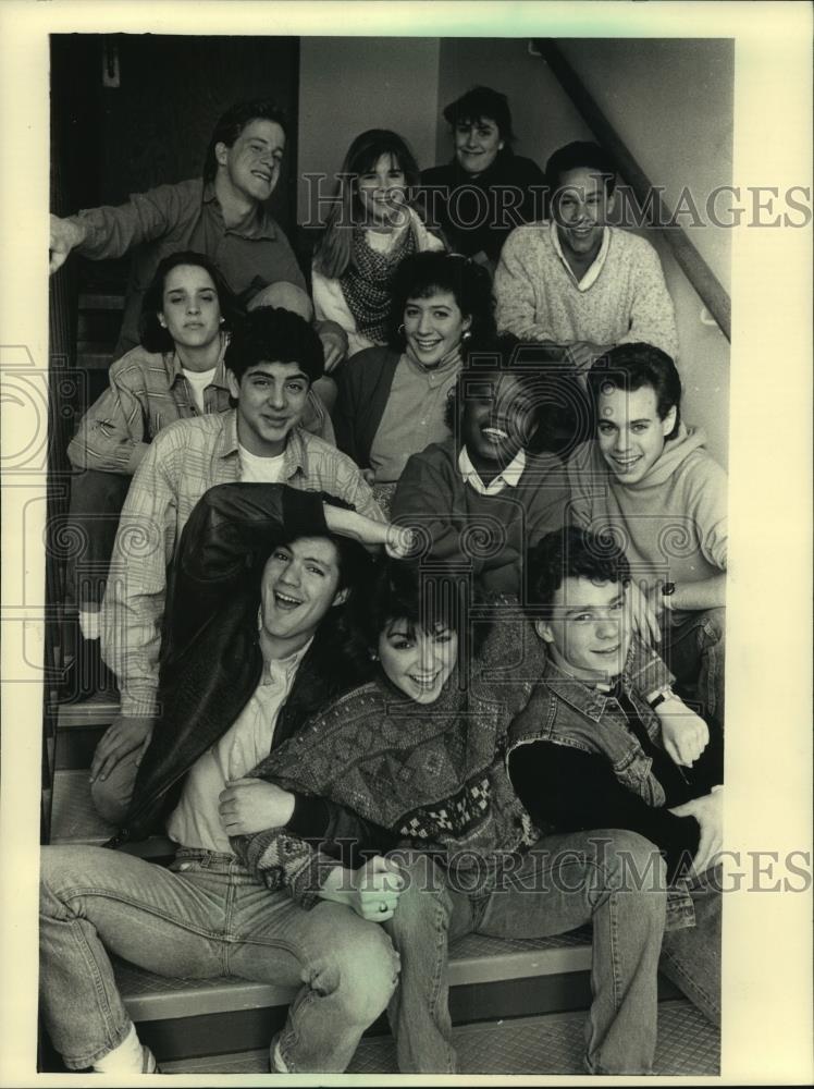 1987 Press Photo The Milwaukee Council on Alcoholism works to curb drinking. - Historic Images