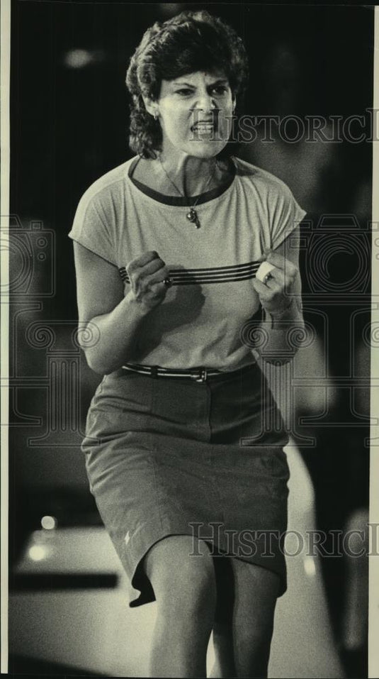 1984 Press Photo Bowler Aleta Sill wins LPBT tournament at Olympic Lanes - Historic Images