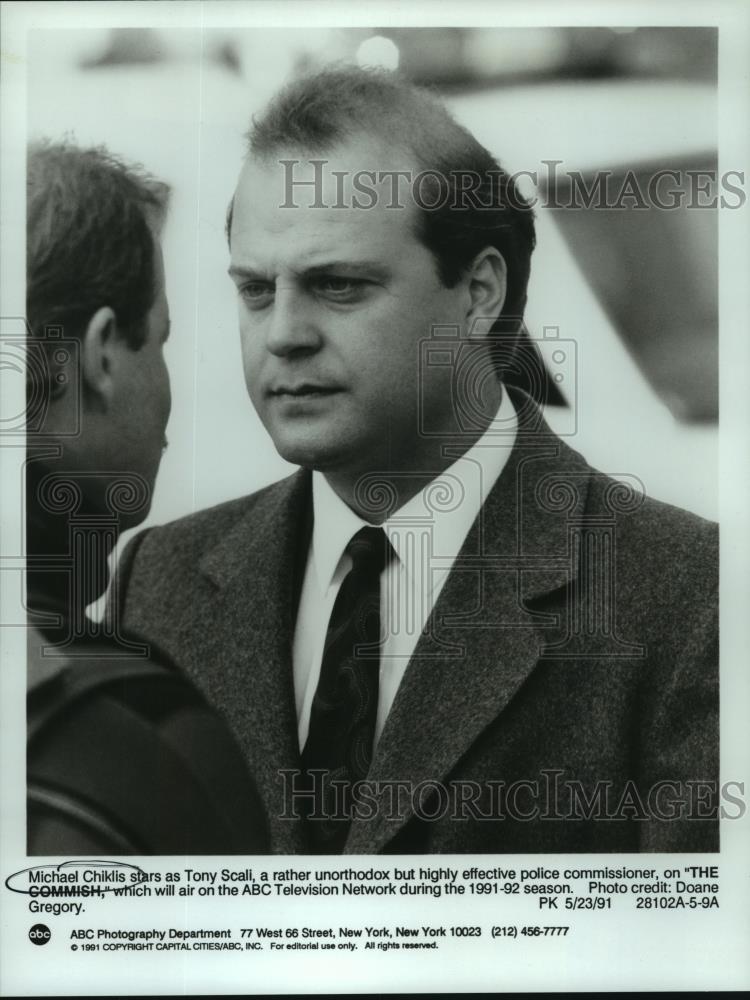 1991 Press Photo Actor Michael Chiklis on The Commish ABC television show - Historic Images