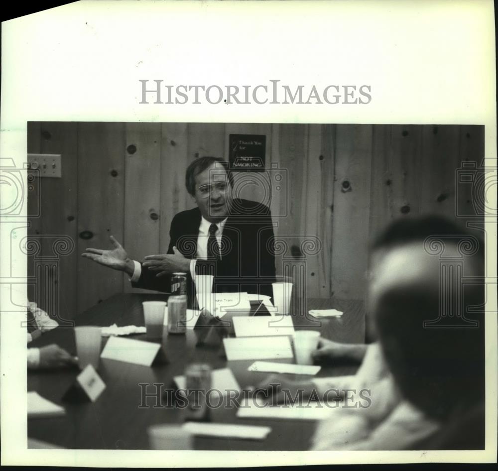 1987 Press Photo Head of Waukesha General Electric Medical Systems John Trani - Historic Images