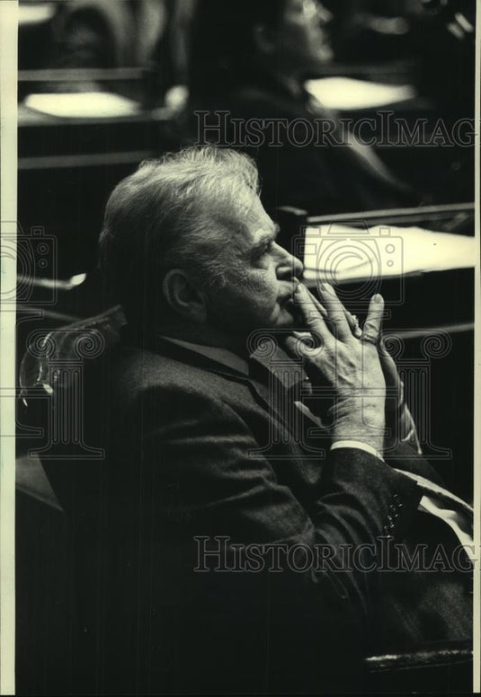 1987 Press Photo Representative Robert Thompson, Poynette, Wisconsin - mjc12941 - Historic Images