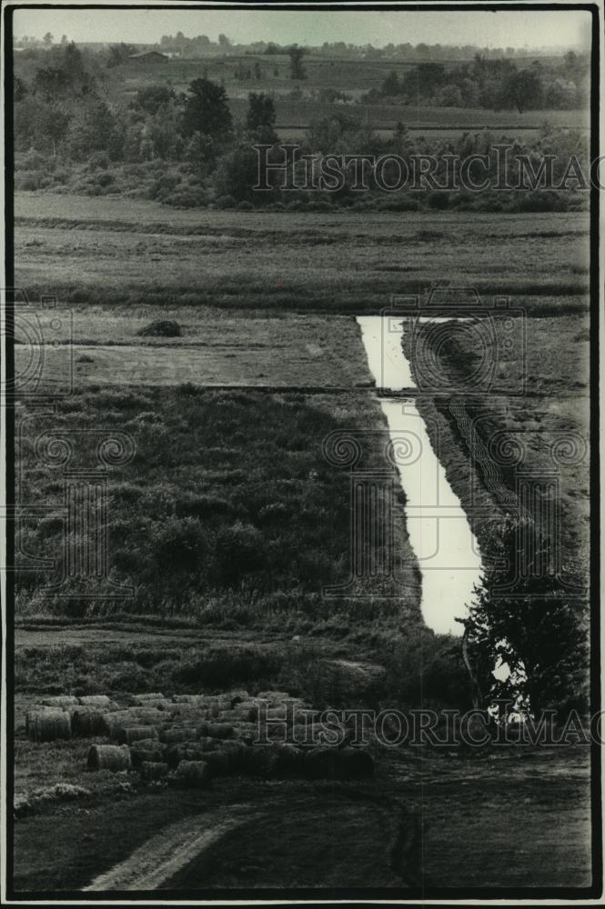 1988 Press Photo Trench in Theresa Marsh, Skyline Rd. Wisconsin - mjc12945 - Historic Images