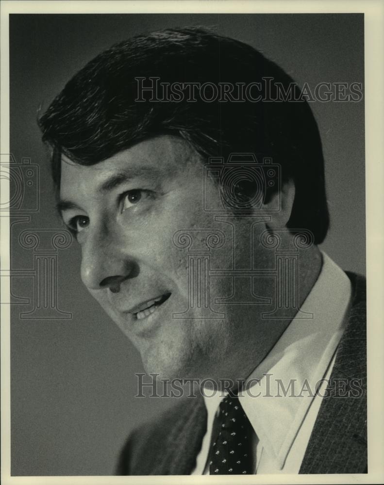 1984 Press Photo Jerry Taff, channel 12 news person. - mjc13955 - Historic Images