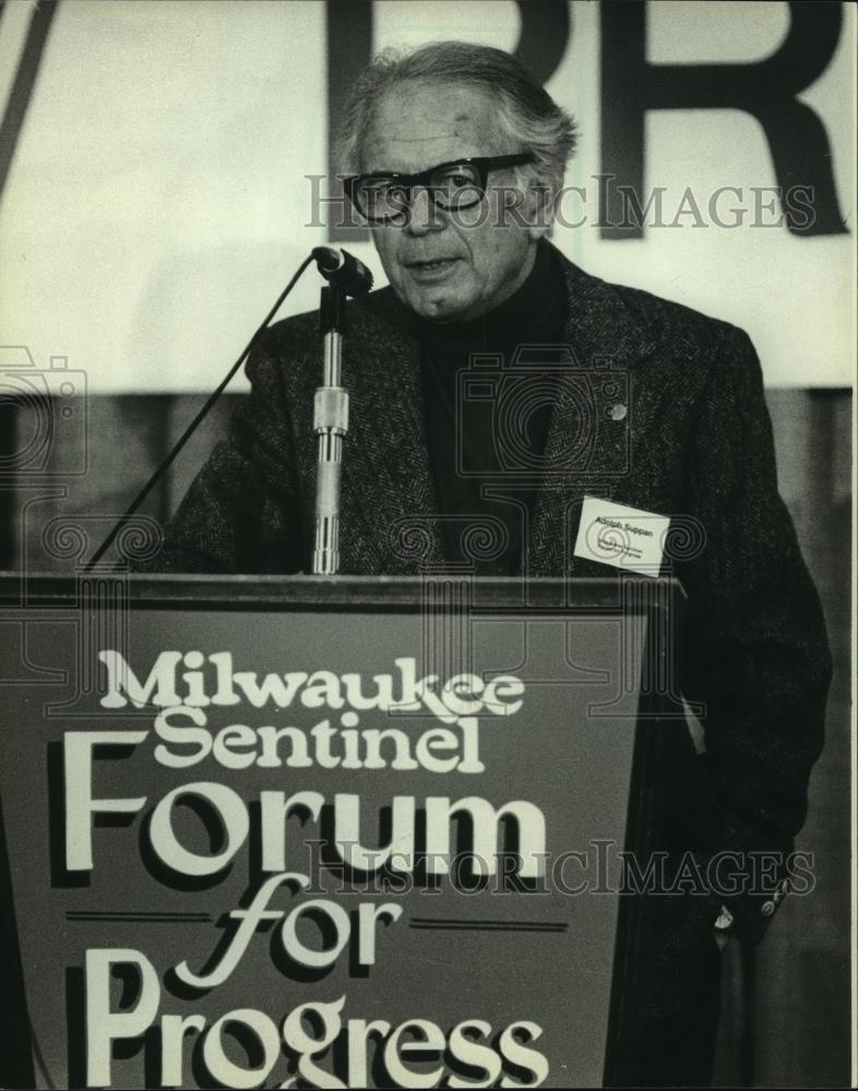 1981 Press Photo Adolph Suppan Milwaukee Sentinel Forum for Progress - mjc14182 - Historic Images