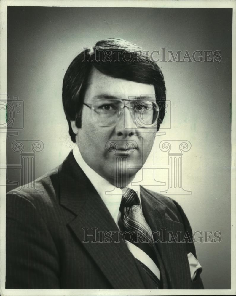 1981 Press Photo Jerry Taft WISN TV Milwaukee anchor Channel 12 Action News - Historic Images