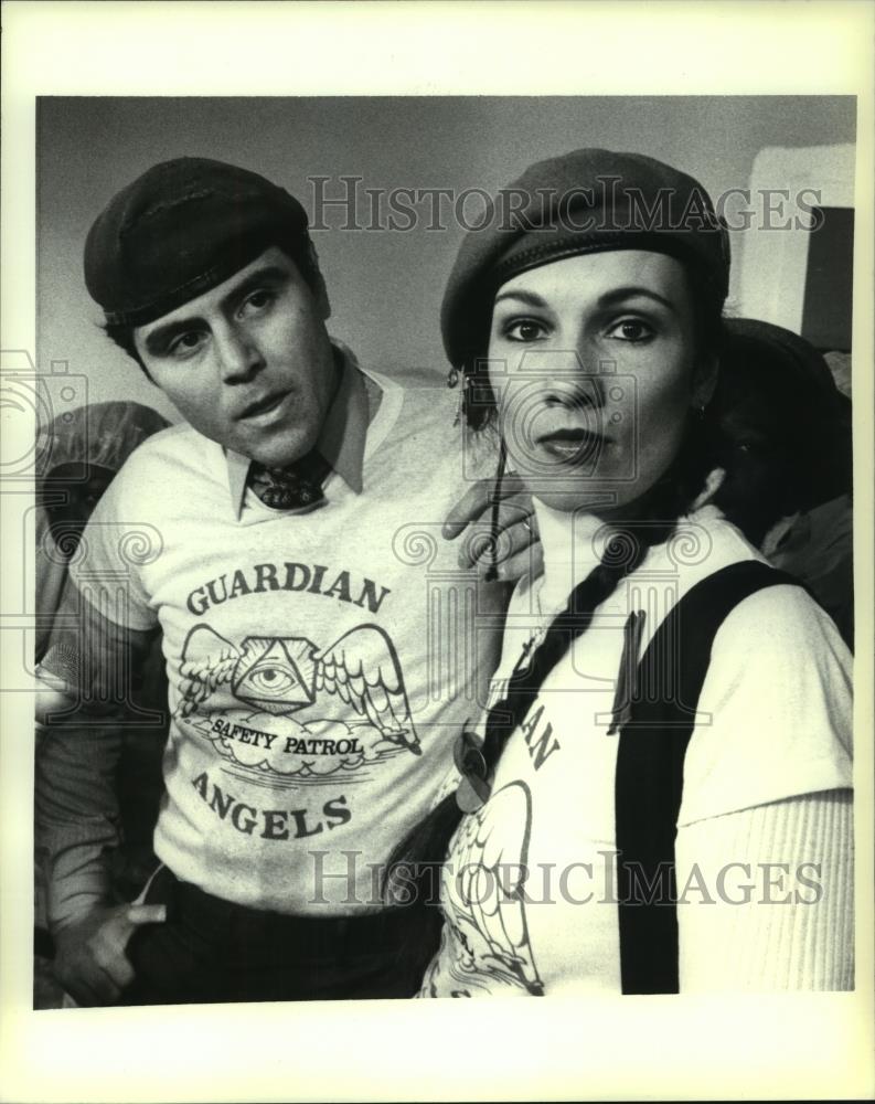 1982 Press Photo Curtis Sliwa, wife, Guardian Angels, touring project, St. Louis - Historic Images