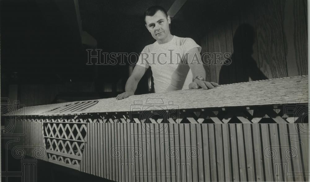 1980 Press Photo Model of bridge across Cedar Creek by Nell Taylor, Milwaukee - Historic Images