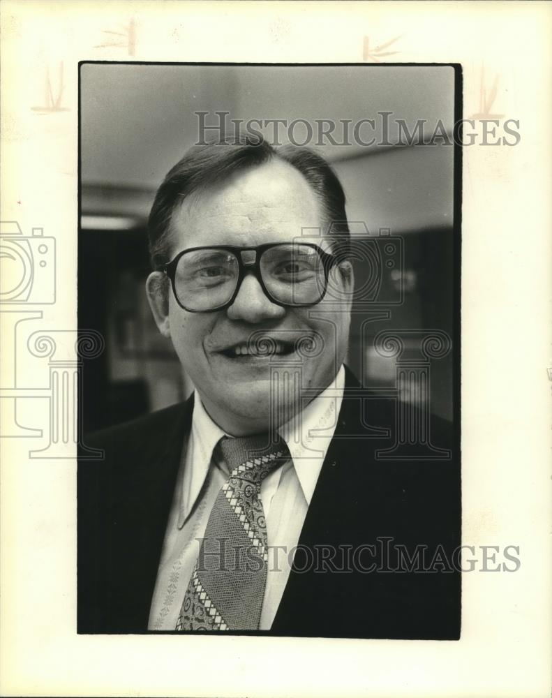 1981 Press Photo Lawrence Szopinski, musician &amp; composer, Milwaukee, Wisconsin - Historic Images