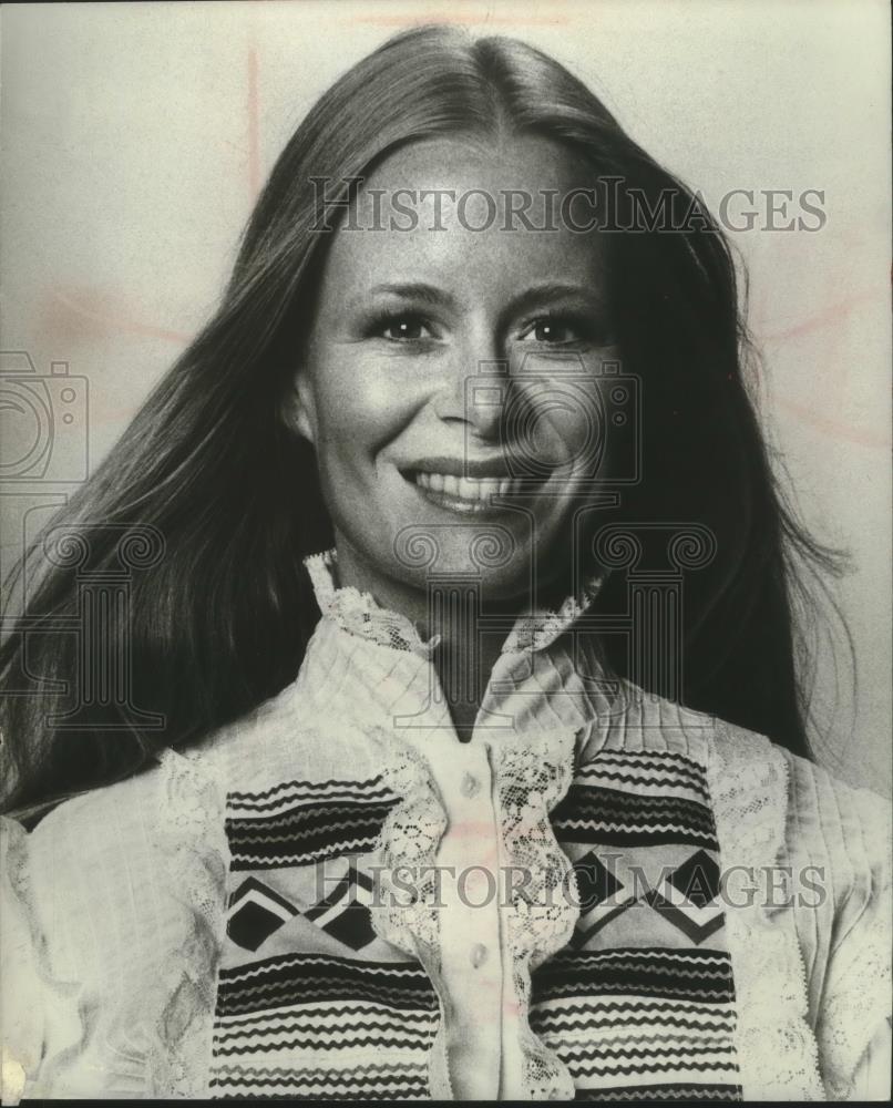 1976 Press Photo Appleton native Lynn Kellogg is singing in New York clubs - Historic Images