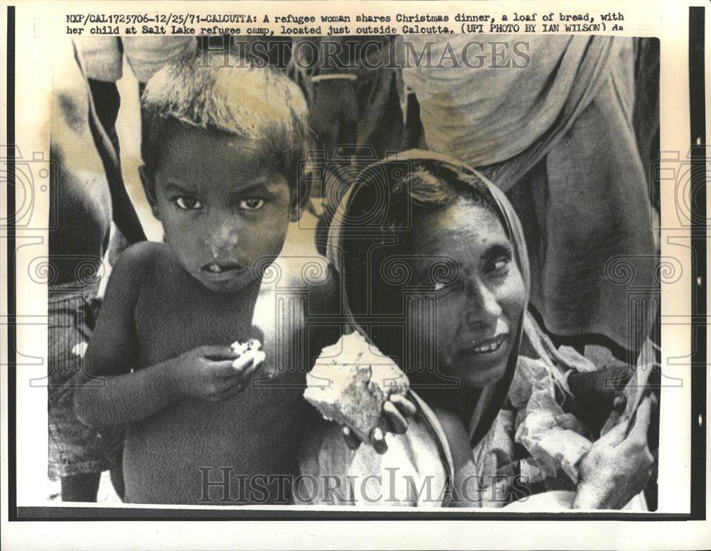 1971 Press Photo Christmas dinner Salt Lake refugee RRV47467