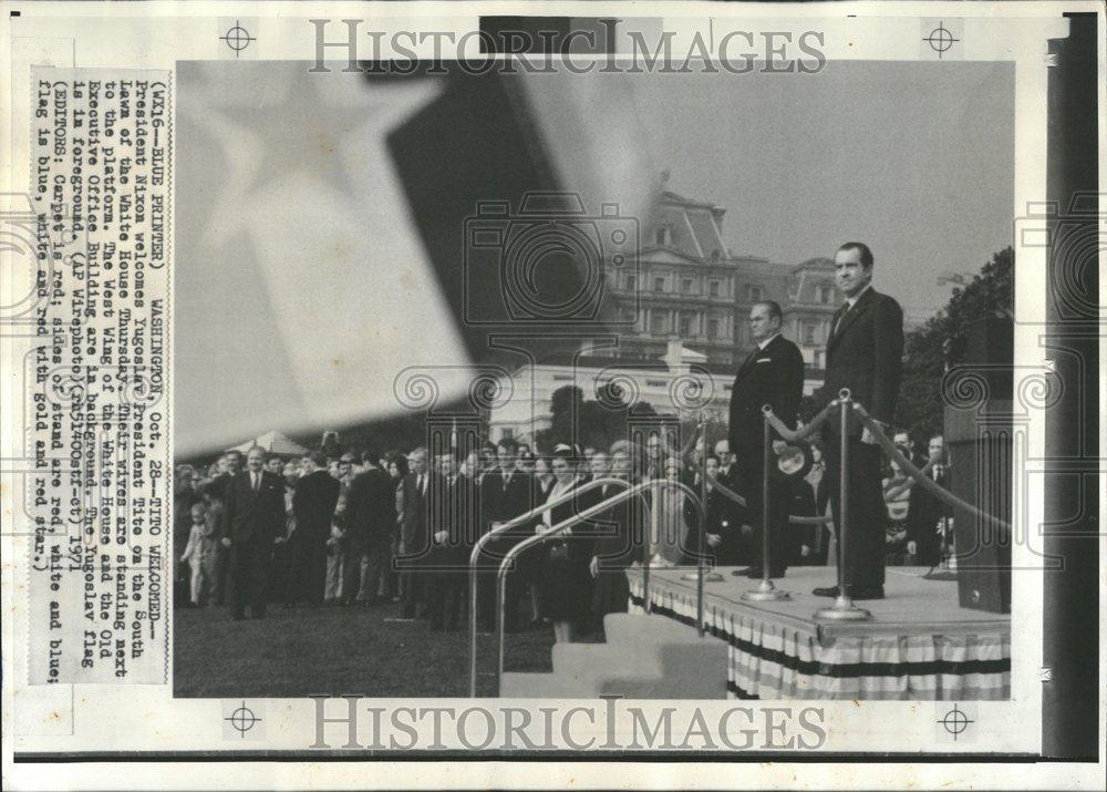 1971 Press Photo Nixon Tito Yugoslav South Lawn Wing - RRV72077 - Historic Images