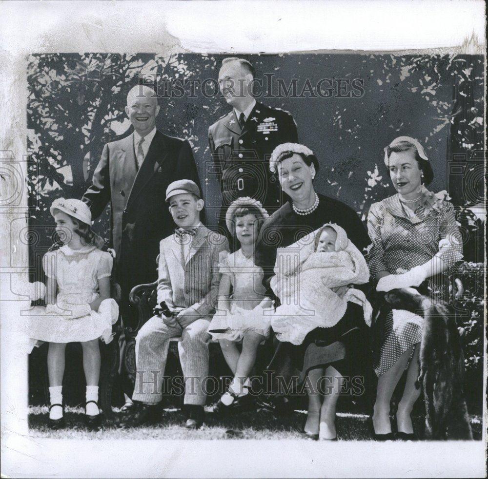 1956 Press Photo Family Portrait Easter White House - RRV47435 - Historic Images