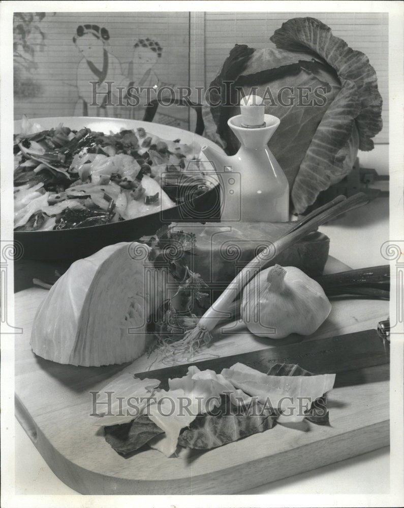 1981 Press Photo Chinese Cooking Cabbage Minced Ham - RRV60155 - Historic Images