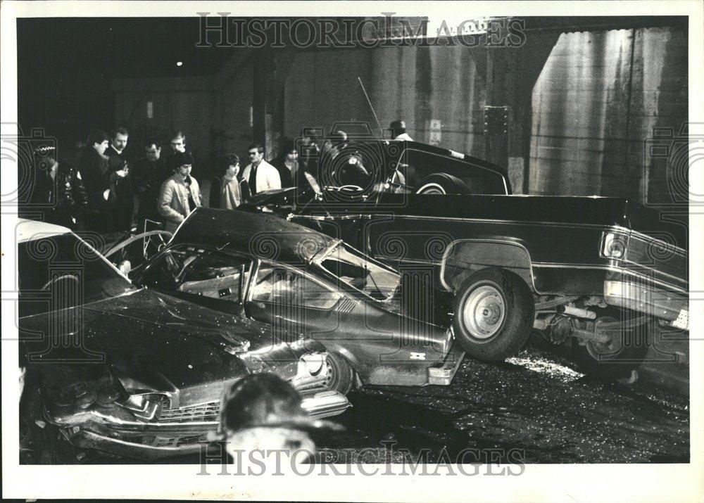 1980 Press Photo Chicago west Halsted car seven Frank - RRV40541 - Historic Images