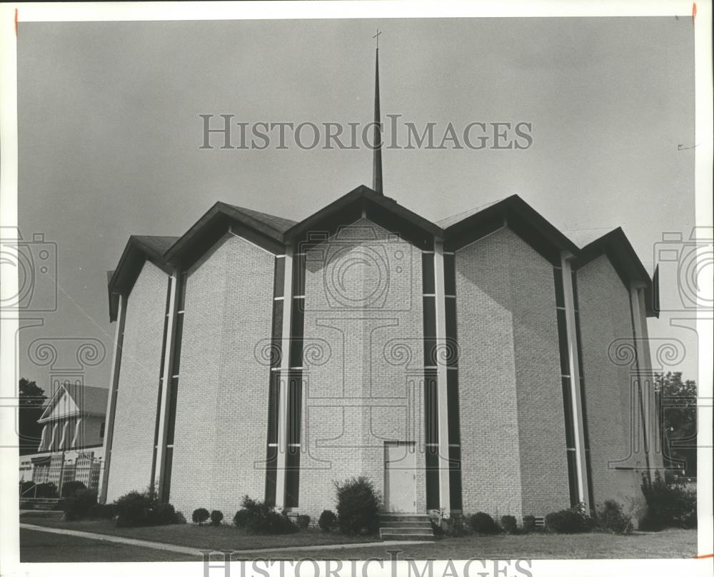 1980 Press Photo Alabama-Hueytown Methodist church members worship in the round. - Historic Images