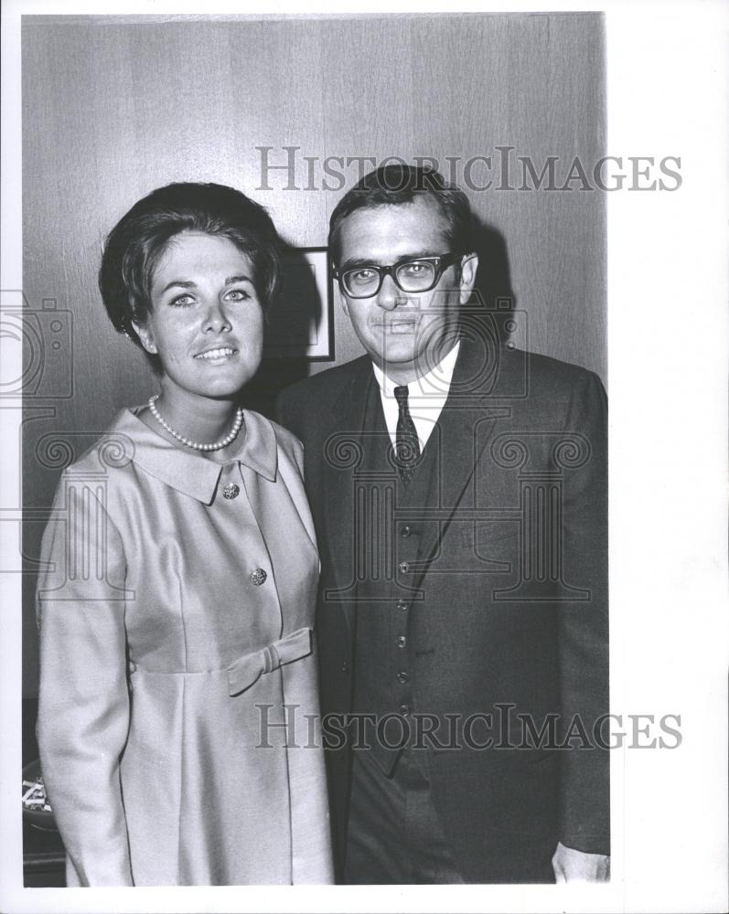 1967 Press Photo Detroit Politician Tom White &amp; Wife - RRV35617 - Historic Images