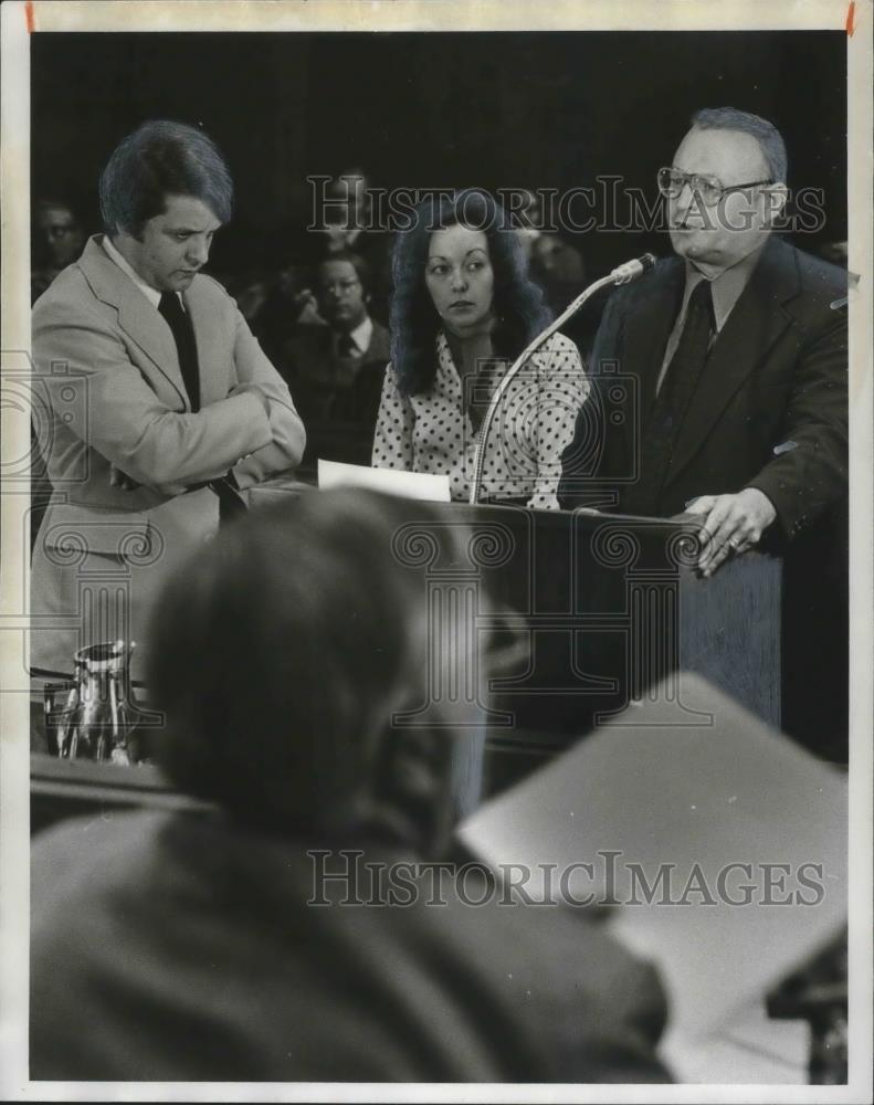 1976 Press Photo Police Officer Tommy King takes the stand in Birmingham court - Historic Images