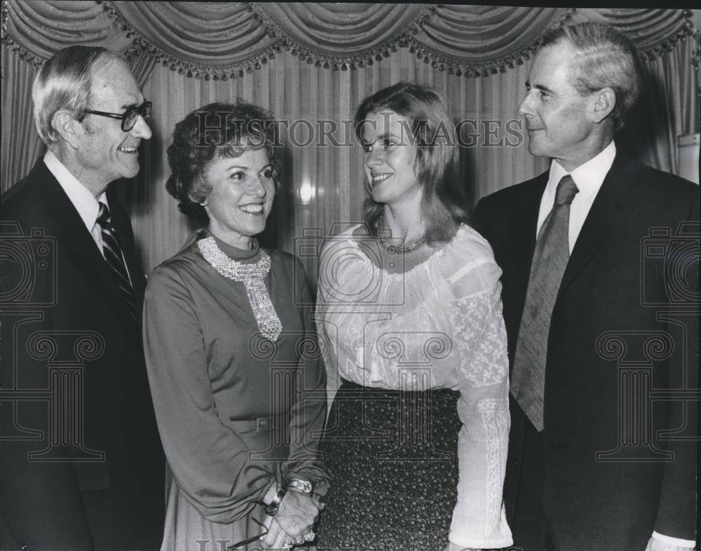 1978 Press Photo Mr. &amp; Mrs. A. Gerow Hodges, Dr. &amp; Mrs. Michael Foot - abno04936 - Historic Images