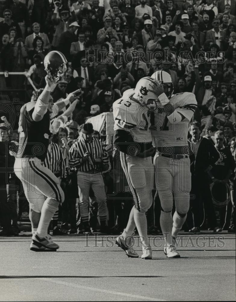 1984 Press Photo University of Alabama - Players McGinty, Mann and Wes Neighbors - Historic Images