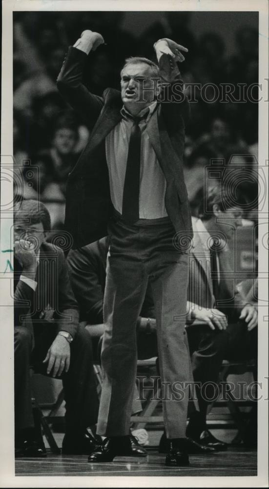 1986 Press Photo University of Alabama - Coach Wimp Sanderson, Basketball - Historic Images