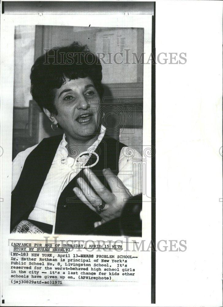 1971 Press Photo Esther Rothman School Principal - RRV56077 - Historic ...