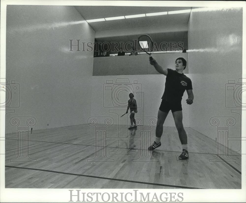 1977 Press Photo Racquetball players in UW Madison Racquetball court - mjc15254 - Historic Images