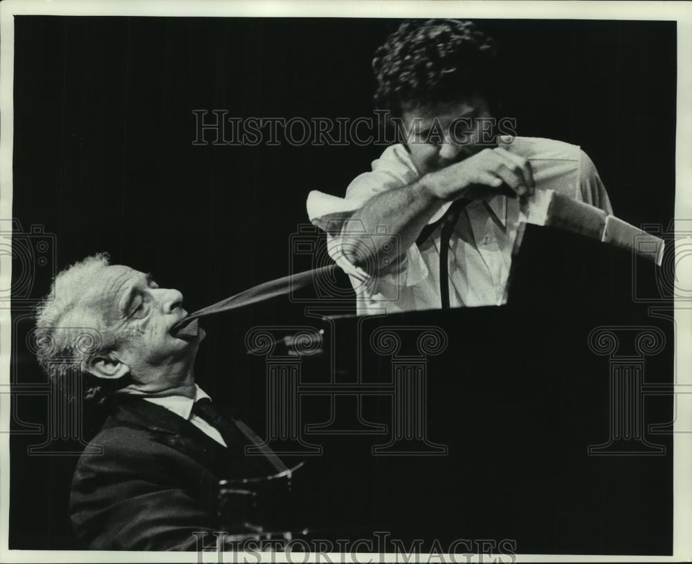 1977 Press Photo Victor Borge in Milwaukee - mjc21926 - Historic Images