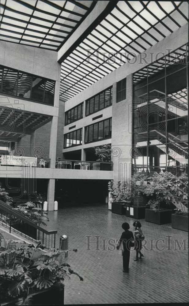 1977 Press Photo University of Wisconsin-Parkside Library and Learning Center - Historic Images