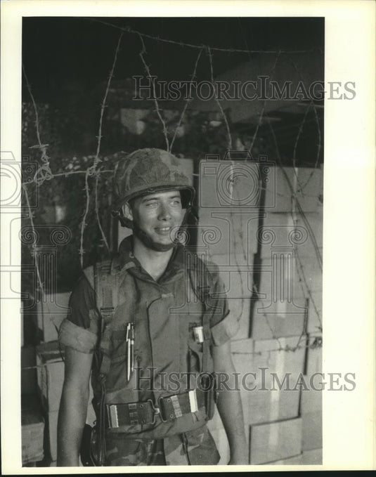 1983 Press Photo Wisconsin Marine Kelly Urbanek in Lebanon - mjc19907 - Historic Images