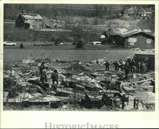 1984 Press Photo Town of Delafield, Wisc. suffered damage from Friday's tornado - Historic Images