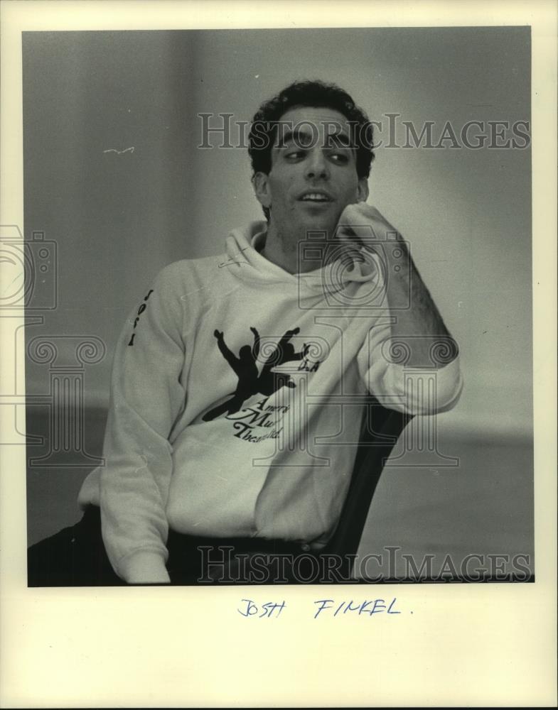 1986 Press Photo Josh Finkel, University of Wisconsin, Milwaukee - mjc17671 - Historic Images