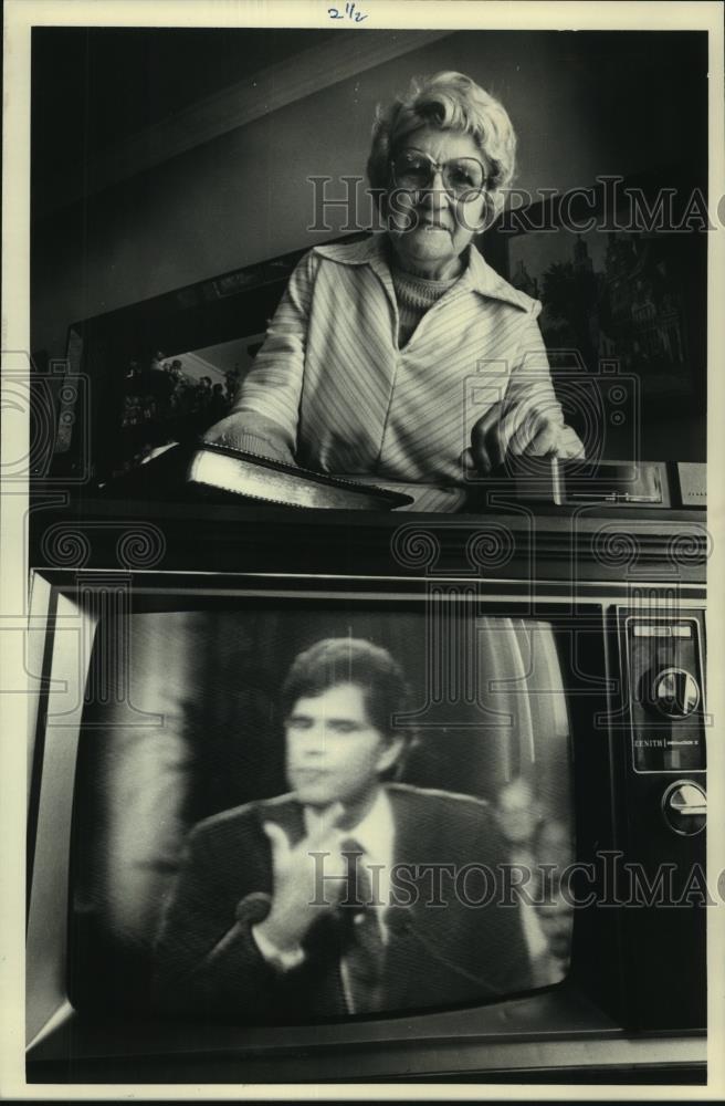 1986 Press Photo La Verne Seibt talks about religious television - mjc22745 - Historic Images
