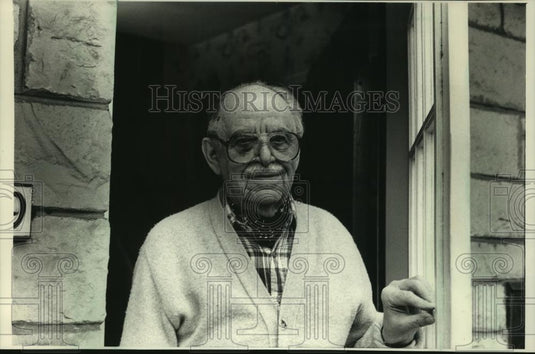 1988 Press Photo Eugene Wagner, original resident of Milwaukee's Far North Side - Historic Images