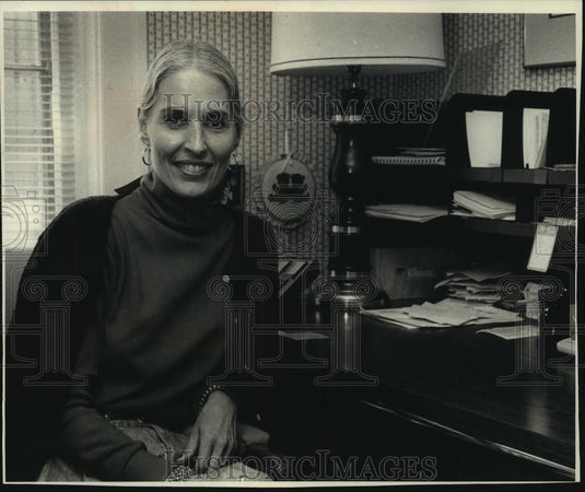 1989 Press Photo Sojourner Truth House director Kathie Stolpman in Milwaukee - Historic Images