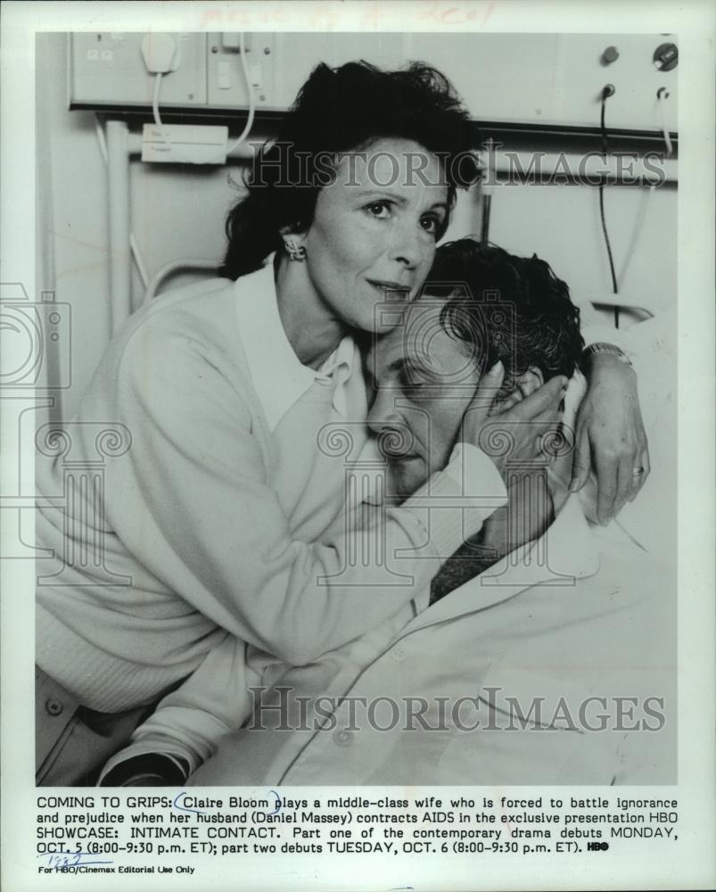 1990 Press Photo Claire Bloom and Daniel Massey in &quot;SHOWCASE: INTAMATE CONTACT.&quot; - Historic Images
