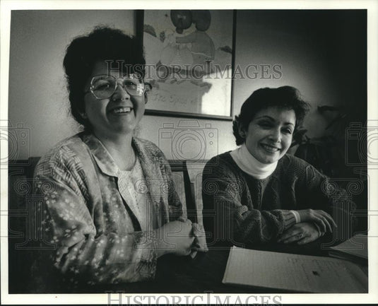 1993 Press Photo Rosita Torres & Gabriella Caballero Moersfelder, counselors - Historic Images